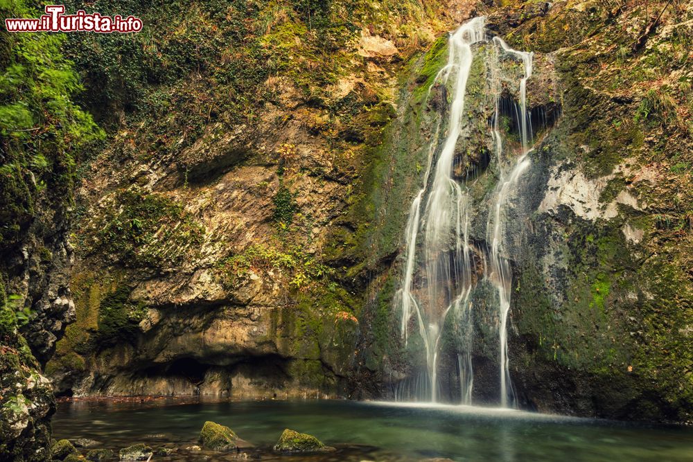 Immagine La Cascata di Tufara nei presso di Montella in Campania