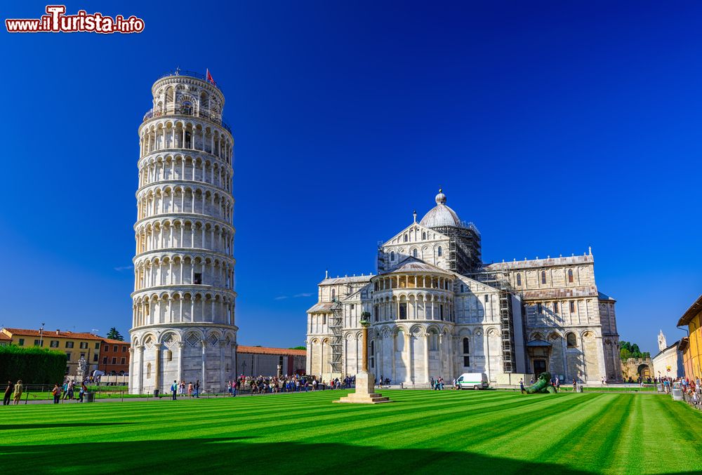 Immagine La Cattedrale di Pisa e la Torre Pendente, per molti stranieri è il simbolo dell'Italia