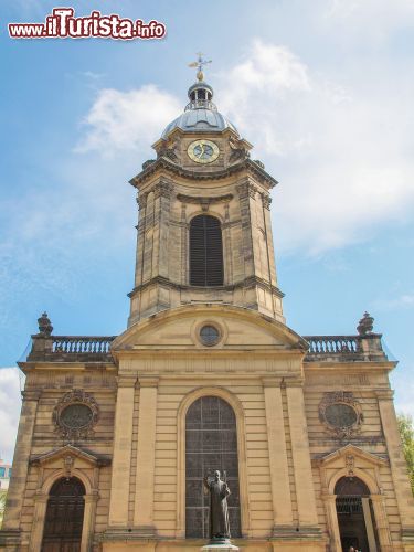 Immagine La cattedrale di San Filippo a Birmingham, Inghilterra. Chiesa principale della diocesi anglicana di Birmingham, questo edificio religioso è stato costruito in stile barocco da Thomas Archer agli inizi del XVIII° secolo: consacrato nel 1715, è stato elevato a cattedrale nel 1905.