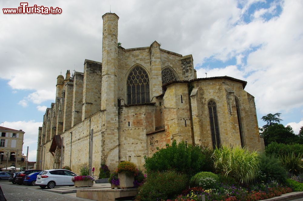 Immagine La cattedrale di San Pietro a Condom, Francia. Si tratta di un importante esempio di architettura tardogotica edificato agli inizi del cinquecento.