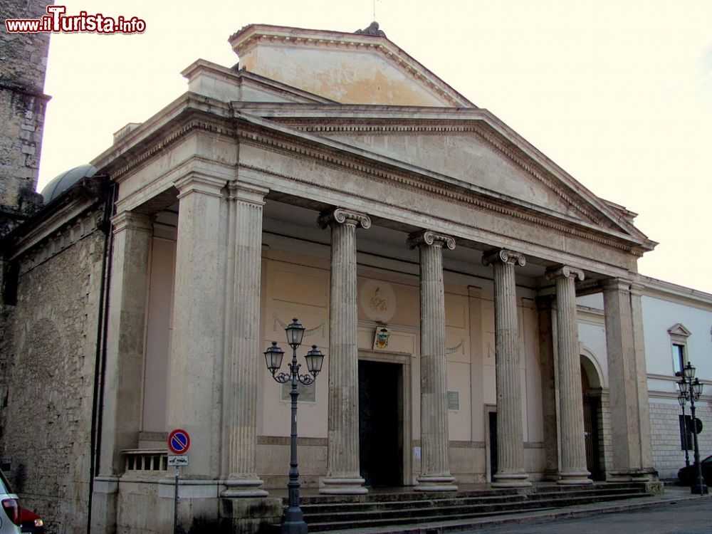 Immagine La Cattedrale di San Pietro Apostolo, la chiesa più importante ad Isernia