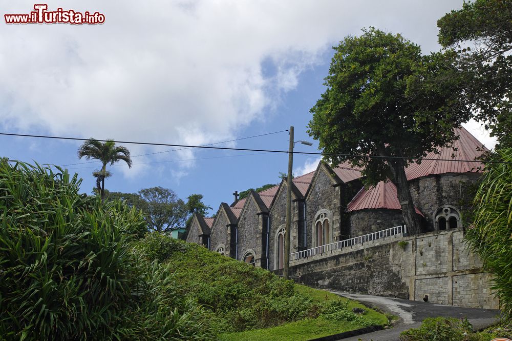 Immagine La chiesa cattolica di San Patrizio nel villaggio di Berekua, Dominica (Piccole Antille).