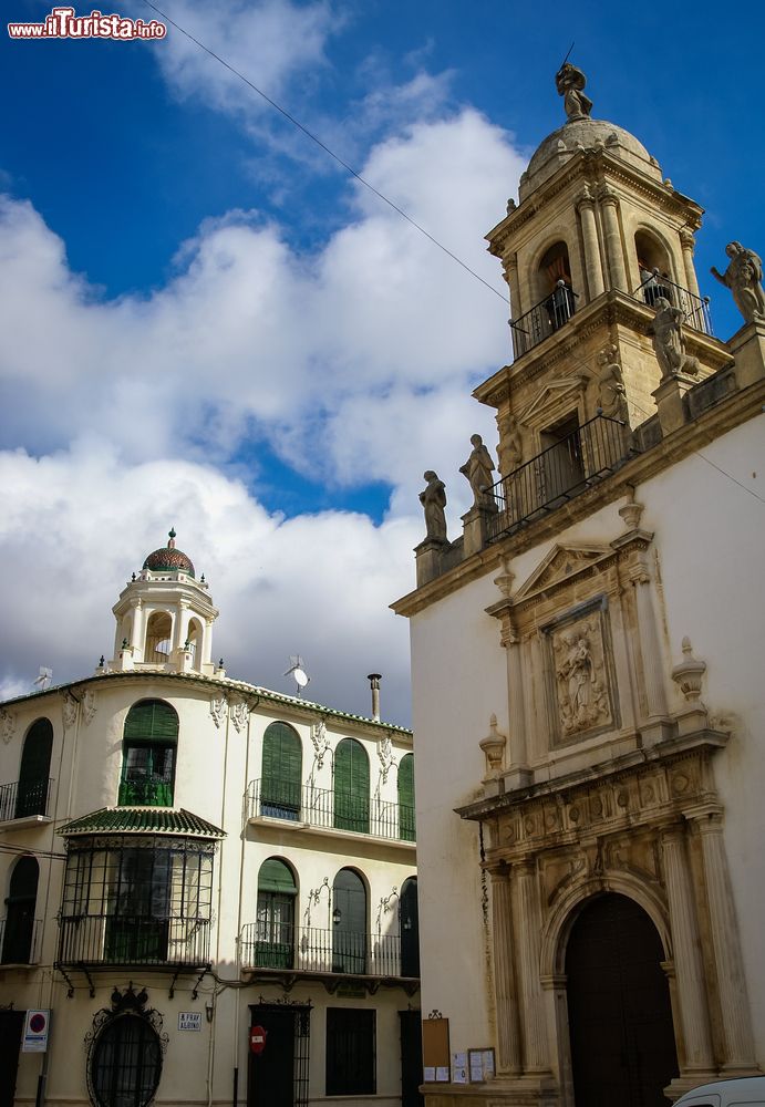 Immagine La chiesa del Carmine a Priego de Cordoba in Andalusia, Spagna. Questo bell'edificio religioso, il principale della città andalusa, risale al XVIII° secolo.