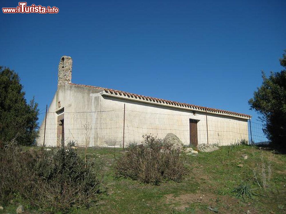 Immagine La Chiesa della Beata Vergine di Boloe a Benetutti in Sardegna - © acrissantu - CC BY-SA 4.0, Wikipedia