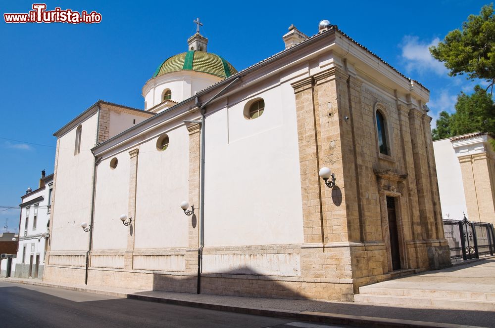 Immagine La Chiesa della Madonna della Libera a Rodi Garganico in Puglia, provincia di Foggia