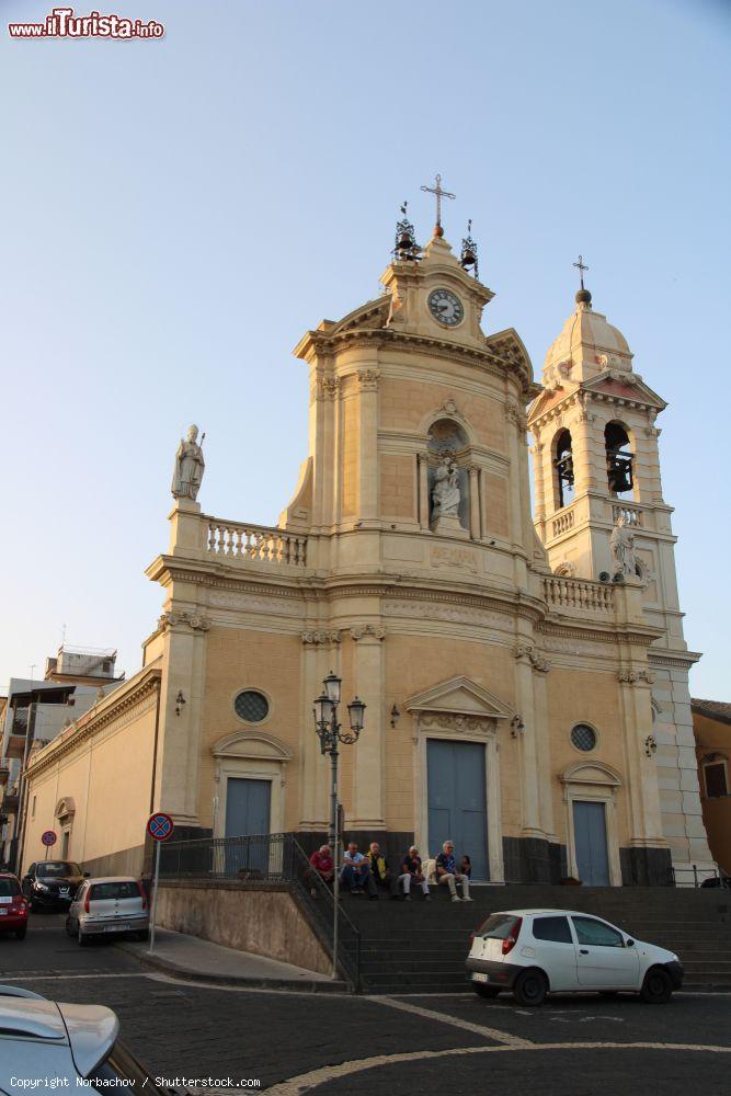 Immagine La Chiesa di S. Maria della Guardia in Borrello nel centro di Belpasso in Sicilia. - © Norbachov / Shutterstock.com