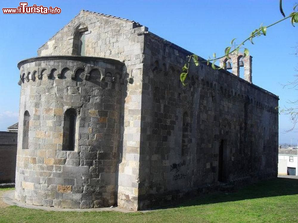 Immagine La Chiesa di San Geminiano a Samassi. Il Santo viene festeggiato in 3 occasioni, le due domeniche dopo la Pasqua e il 16 di settembre - © Corrado, CC BY 3.0, Wikipedia