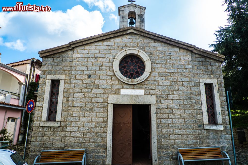 Immagine La Chiesa di San Giuseppe a Mamoiada in Sardegna, provincia di Nuoro