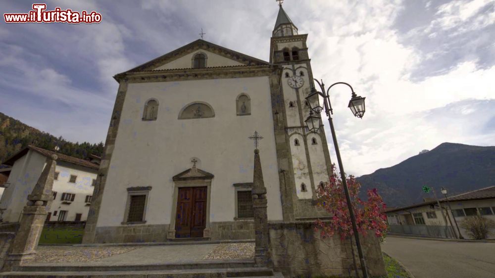 Immagine La Chiesa di San Martino nel centro storico di Cercivento in Friuli