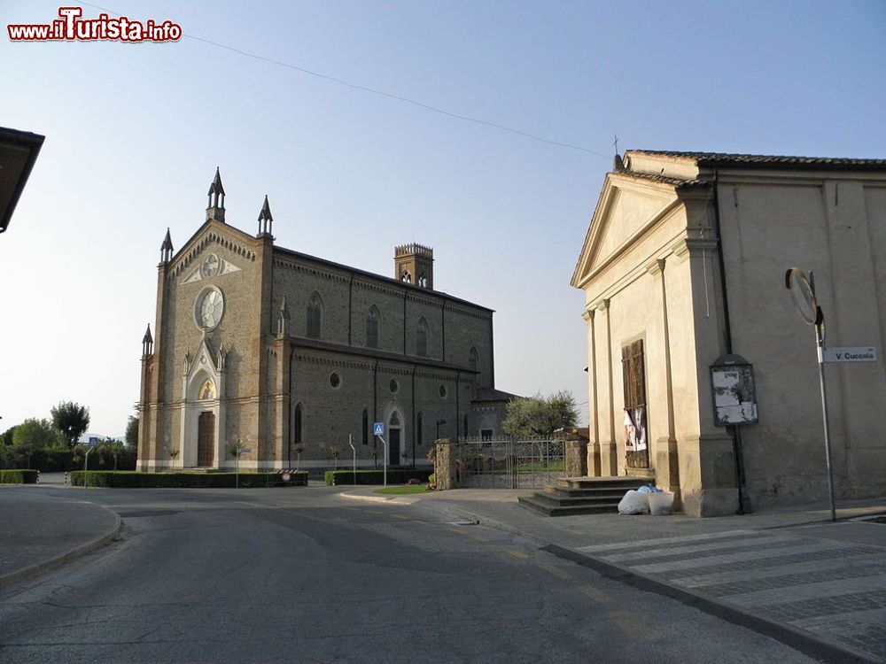 Immagine La chiesa di San Rocco a Valbona di Lozzo Atestino. Al santo è dedicata la sagra simbolo del borgo