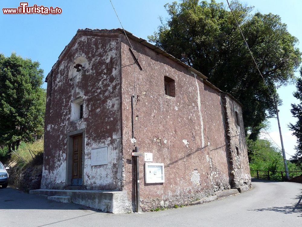 Immagine La chiesa di Sant'Andrea a Beverone di Rocchetta di Vara in Liguria - © Davide Papalini, CC BY-SA 3.0, Wikipedia