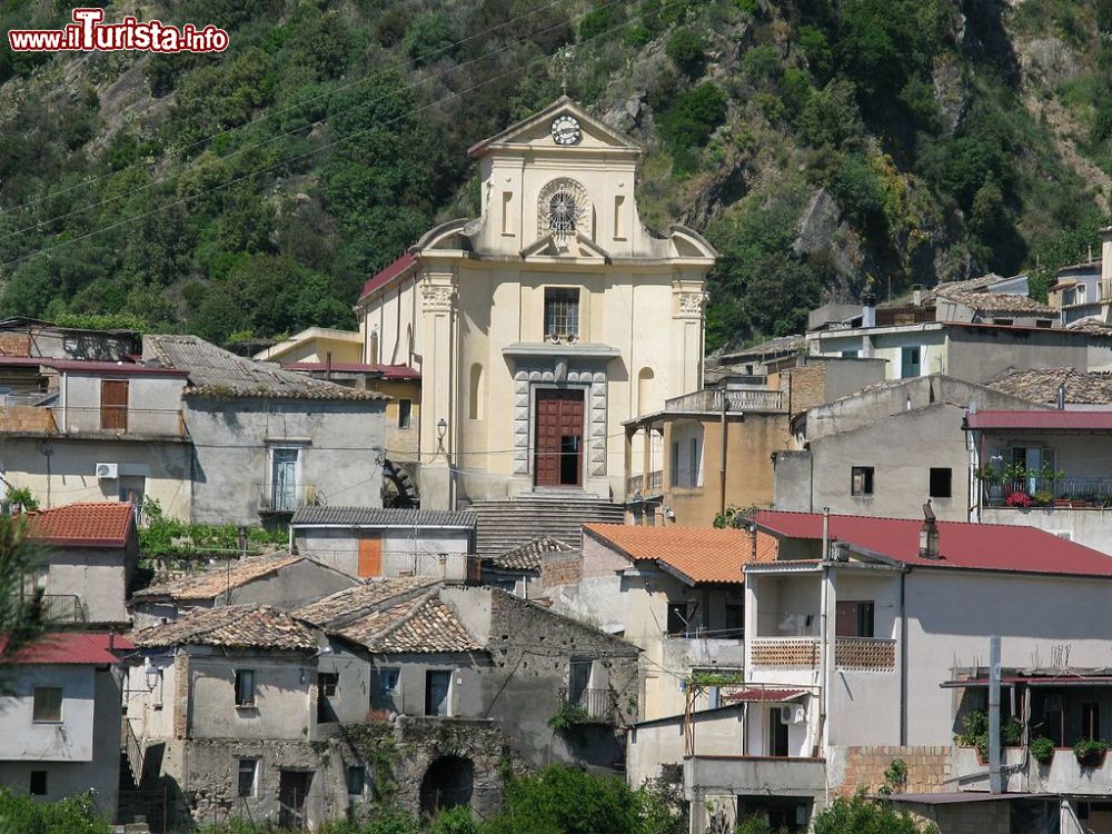 Immagine La Chiesa di Santa Maria della Pietà a San Luca in Calabria  - © Jacopo Werther, CC BY-SA 4.0, Wikipedia