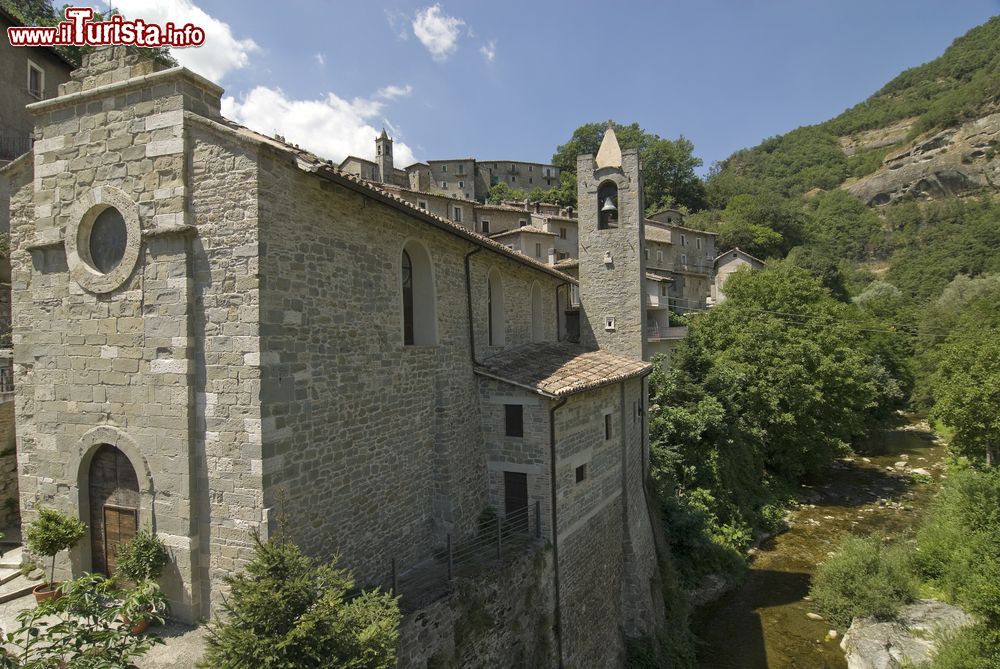 Immagine La Chiesa di Santa Maria delle Piane a Quintodecimo, Acquasanta Terme nelle Marche