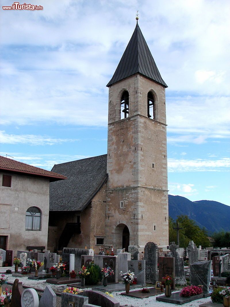 Immagine La chiesa di Sant'Agnese a Tres,Comune di Predaia