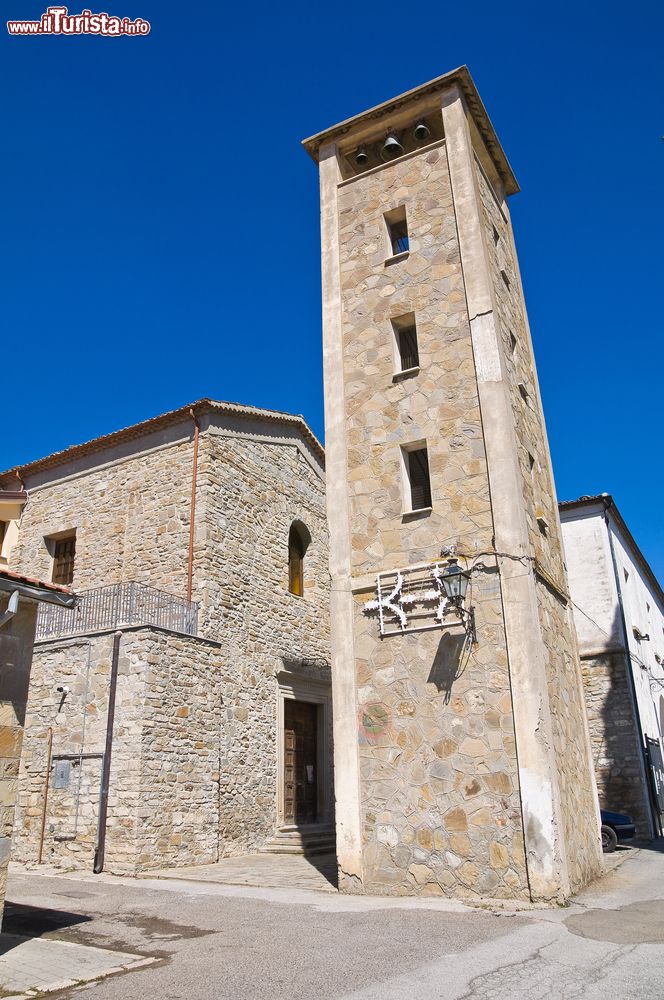 Immagine La chiesa di Sant'Antonio a Guardia Perticara, Basilicata. Costruito fra la fine del XVI° e l'inizio del XVII° secolo, questo edificio religioso è legato alle vicende di Ascanio Cataldi, principe di Brindisi.