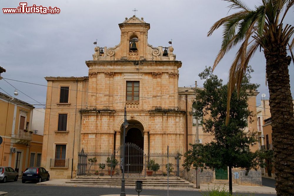 Immagine La Chiesa di Sant'Antonio Abate ad Avola - © Mboesch, CC BY-SA 3.0, Wikipedia