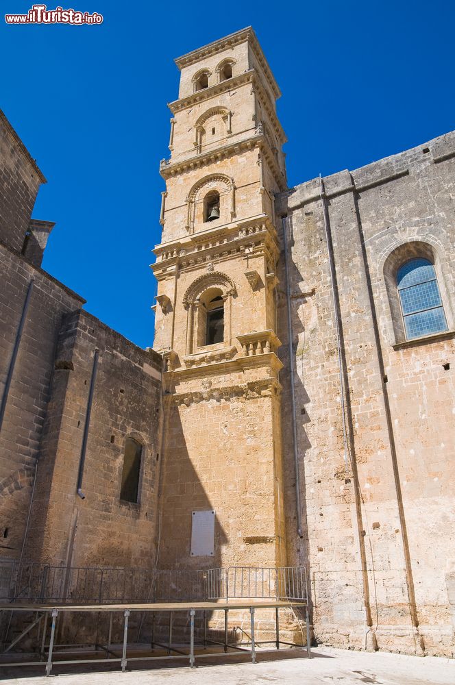 Immagine La Chiesa Madre di Manduria, Puglia, Italia. Questo edificio religioso del XV° secolo, principale luogo di culto della città, fu costruito sull'antica chiesa medievale. E' un pregevole esempio di architettura romanica.