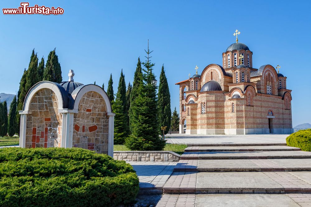 Immagine La chiesa ortodossa di Hercegovacka Gracanica a Trebinje, Bosnia Erzegovina. Qui è sepolto lo scrittore serbo Jovan Ducic.