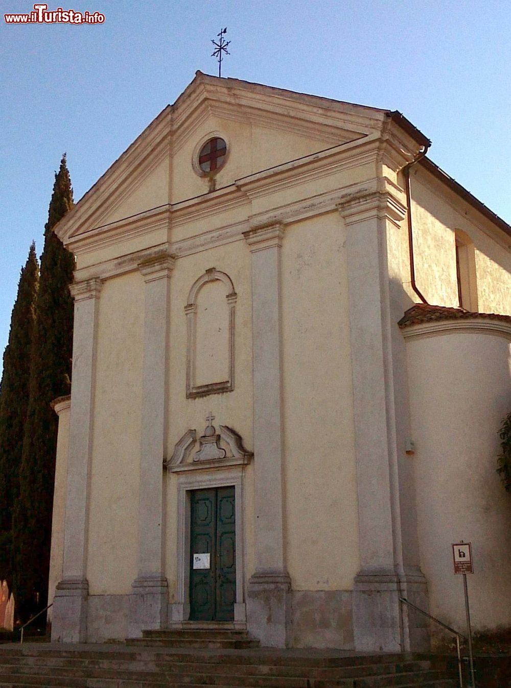 Immagine La Chiesa Parrocchiale di San Vito al Torre in Friuli Venezia Giulia - © Marchetto da Trieste, CC BY-SA 4.0, Wikipedia