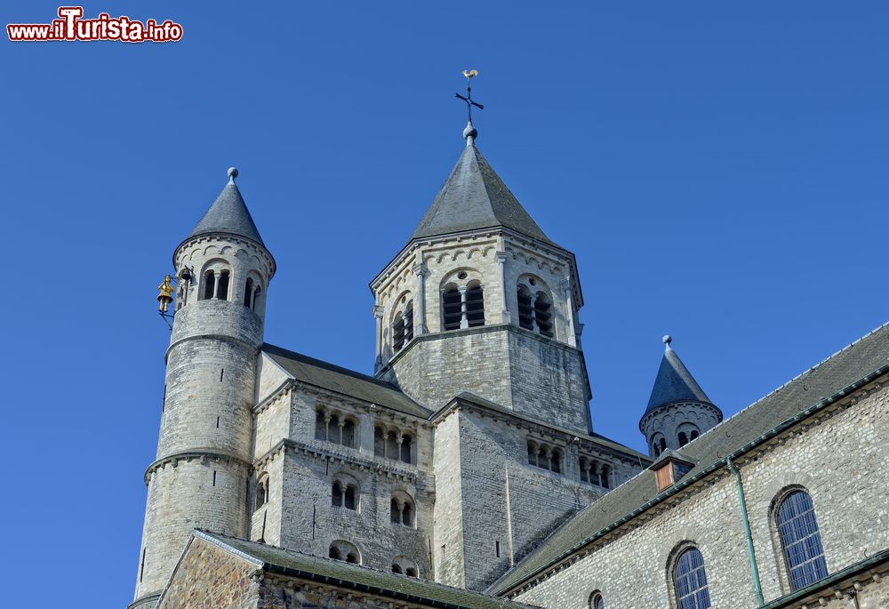 Immagine La chiesa romanica di San Gertrude, il simboio di Novelles in Belgio