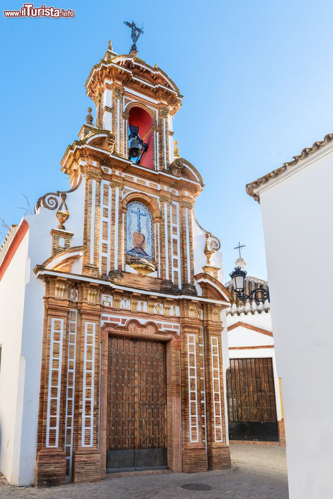 Immagine La chiesetta della Carità nel centro di Carmona, provincia di Siviglia, Spagna.