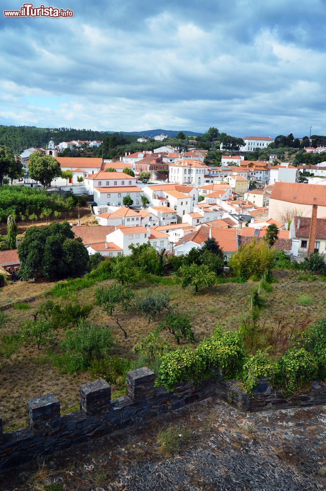 Immagine La cittadina di Serta, Portogallo, vista dal castello.