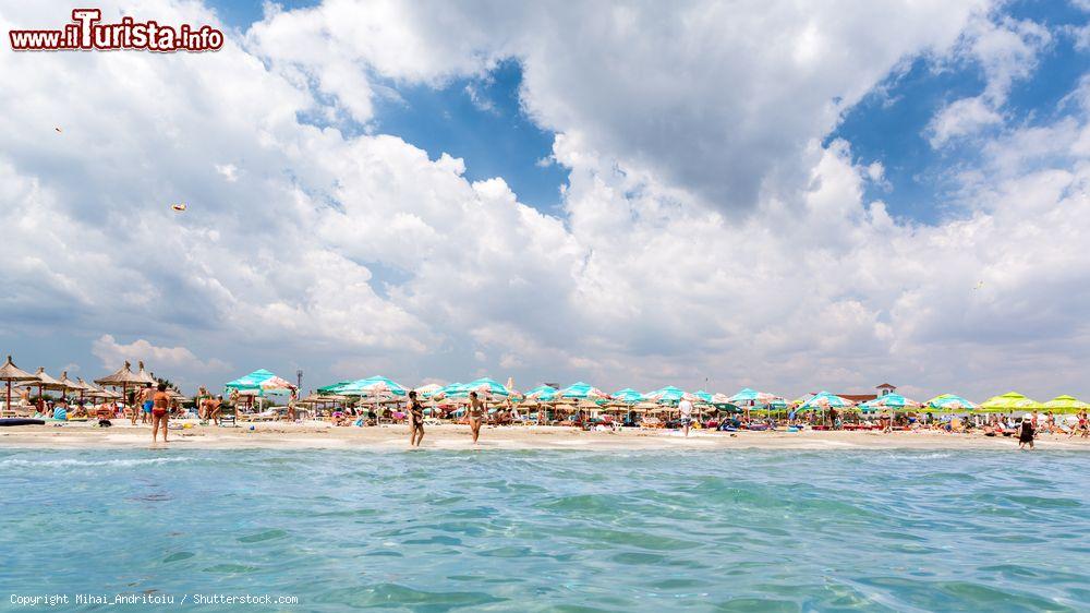 Immagine La costa della spiaggia di Navodari nei pressi di Costanza in Romania - © Mihai_Andritoiu / Shutterstock.com