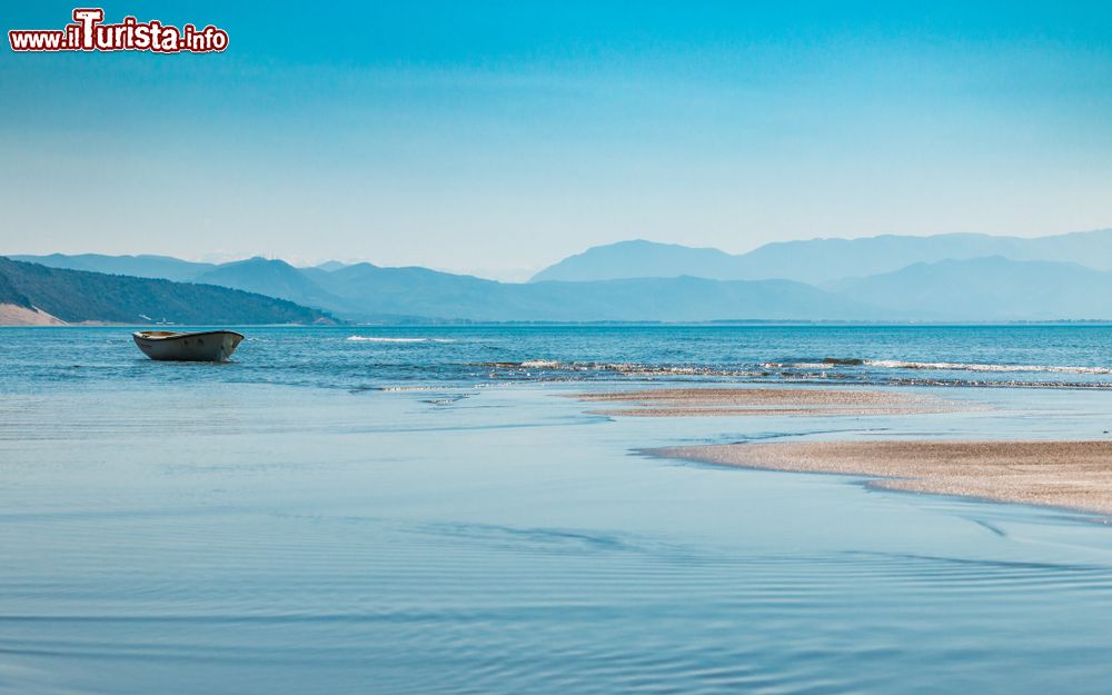 Immagine La costa e il mare di Velipojë in Albania, al confine con il Montenegro