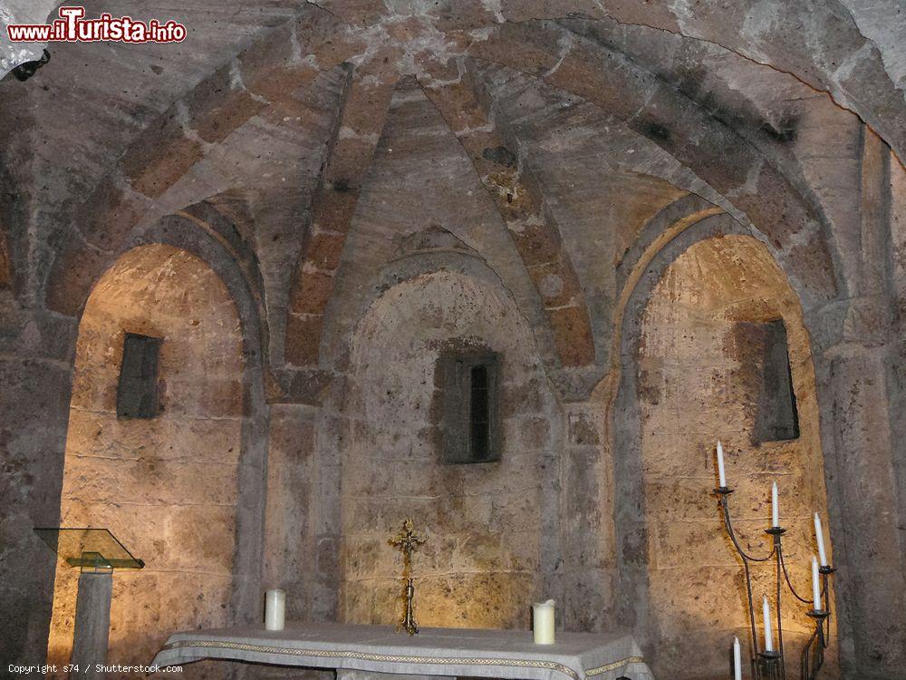 Immagine La cripta della Cattedrale di Sutri, nel Lazio - © s74 / Shutterstock.com