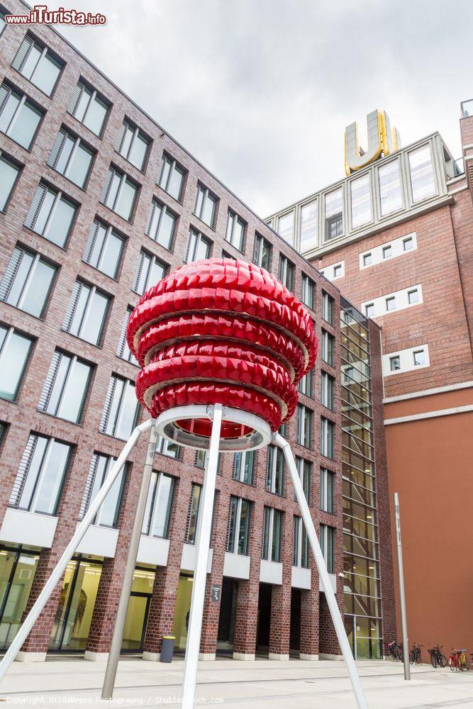 Immagine La Dortmunder U Tower al Centro di Arte e Creatività di Dortmund, Germania - © HildaWeges Photography / Shutterstock.com
