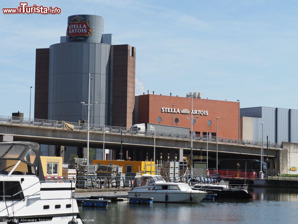 Immagine La fabbrica di birra Stella Artois nella cittadina di Leuven, Belgio - © Alexandre Tziripouloff / Shutterstock.com