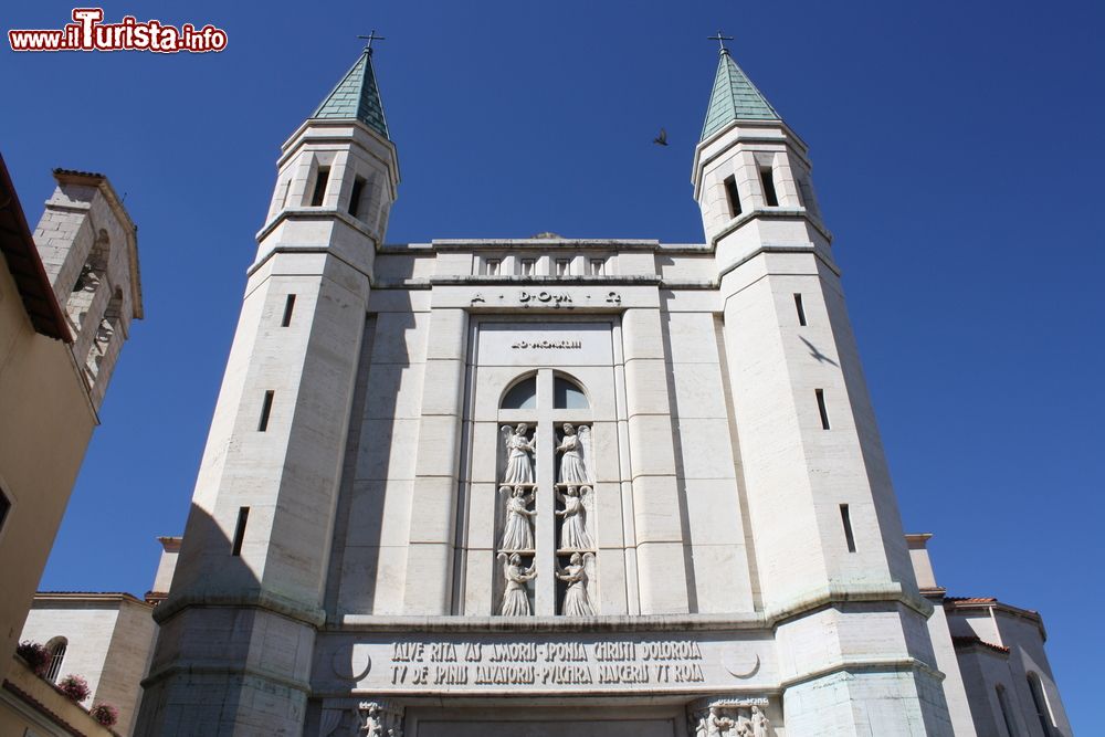 Immagine La facciata della Basilica di Santa Rita a Cascia in Umbria