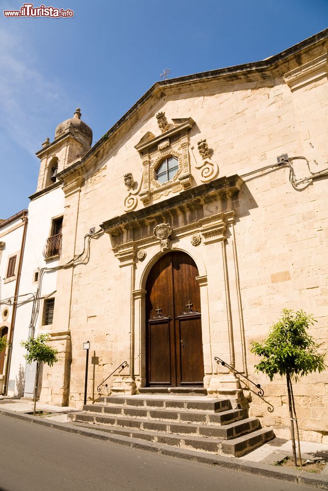 Immagine La facciata della Chiesa di San Sebastiano a Militello in Val di Catania