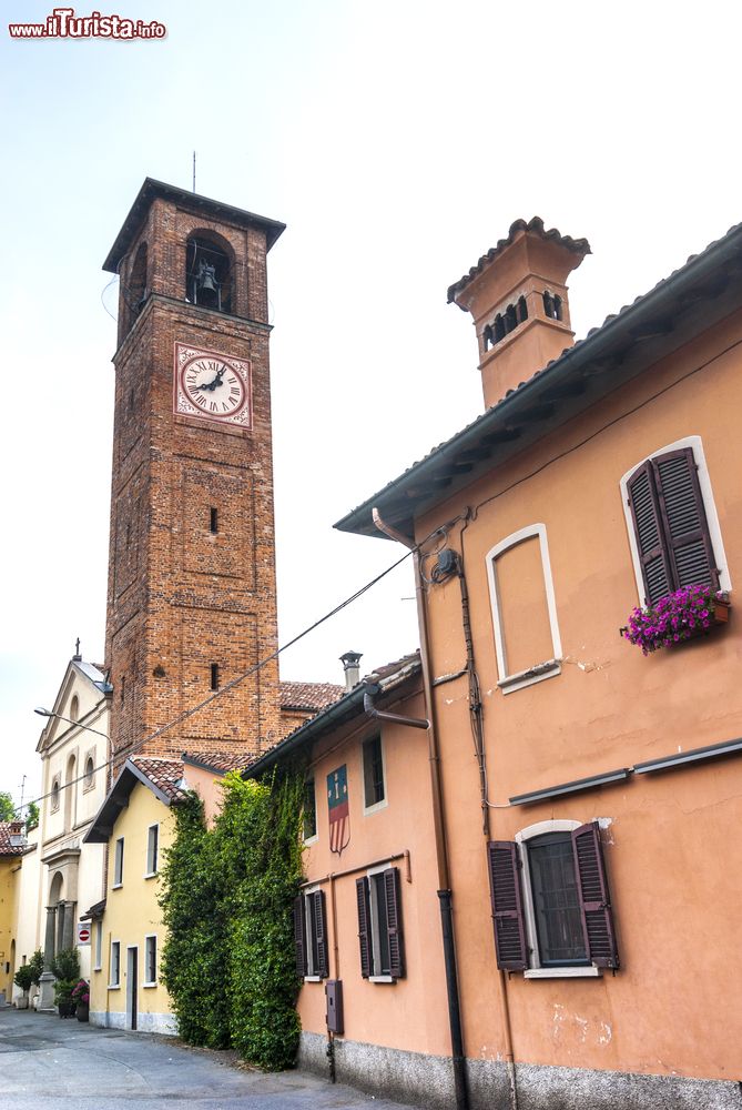 Immagine La frazione di Mirazzano nel comune di Peschiera Borromeo, Milano est