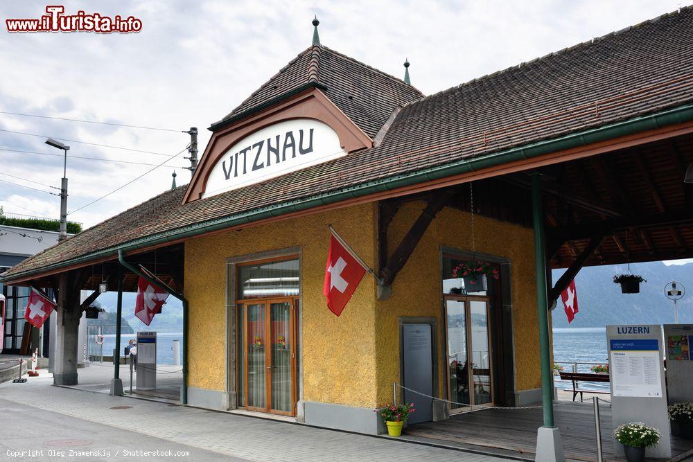 Immagine La graziosa stazione di Vitznau sul lago di Lucerna, Svizzera. E' il punto di partenza per le crociere con il battello - © Oleg Znamenskiy / Shutterstock.com