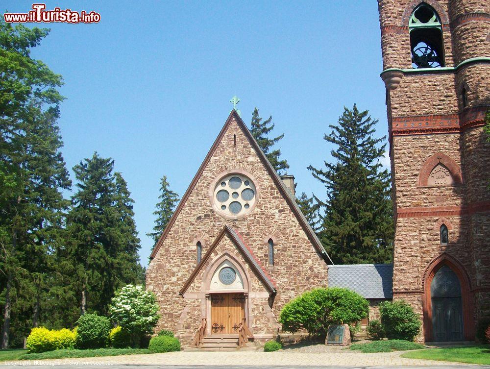 Immagine La Holy Sepulchre Catholic Cemetery di Rochester, stato di New York (USA) - © MCDesigns / Shutterstock.com