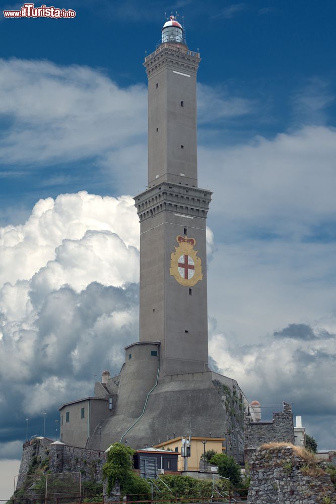 Immagine La lanterna, il faro simbolo di Genova, Liguria.