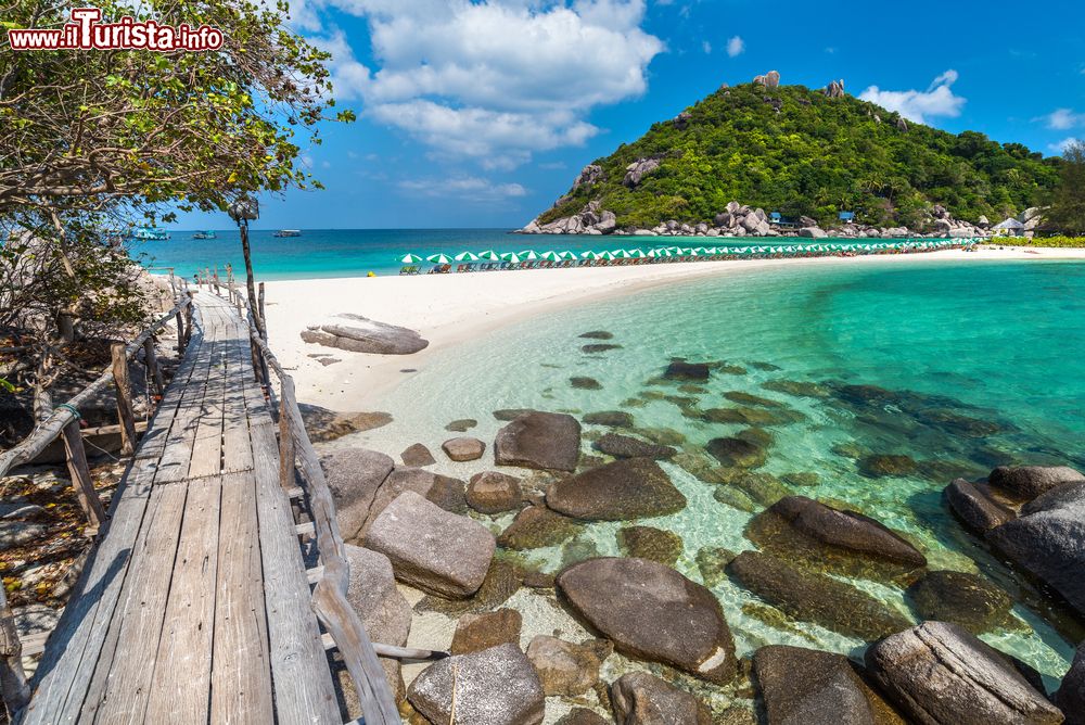 Immagine La magnifica spiaggia dell'isola di Nang Yuan in Thailandia