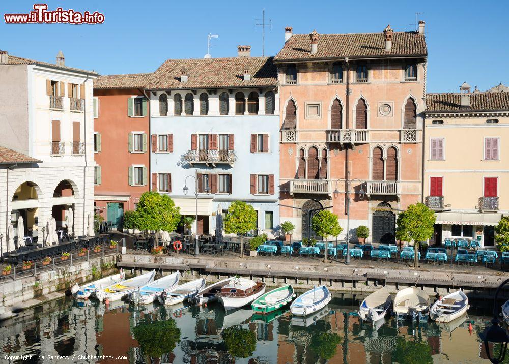 Immagine La Marina di Desenzano del Garda in provincia di Brescia, Lombardia - © Mia Garrett / Shutterstock.com