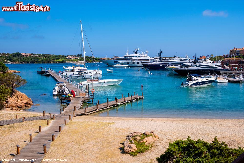 Immagine La Marina di Porto Cervo in Costa Smeralda, nord-est della Sardegna - © ArtMediaFactory / Shutterstock.com