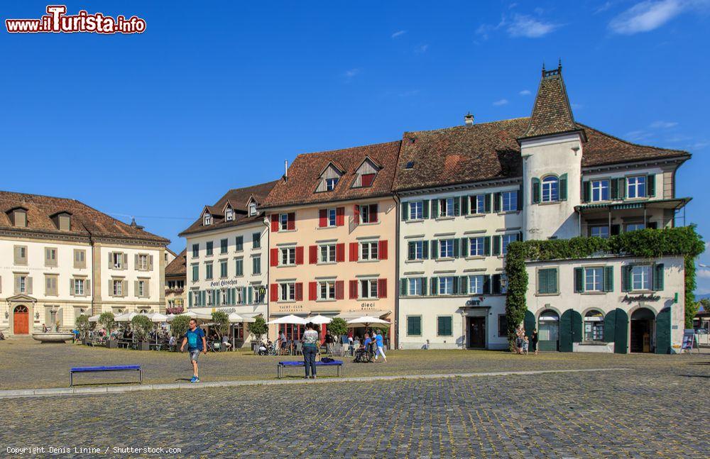 Immagine La piazza di Fischmarktplatz a Rapperswil nel Cantone di San Gallo in Svizzera. - © Denis Linine / Shutterstock.com