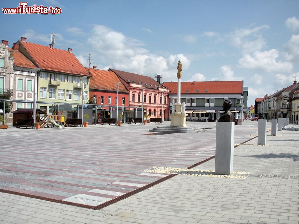 Immagine La piazza principale del centro di Ljutomer in Slovenia