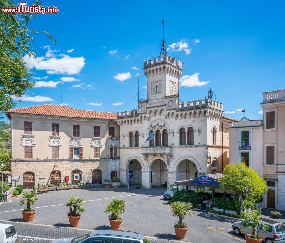Immagine La piazza principale di Fiuggi, città termale del Lazio - © Stefano_Valeri / Shutterstock.com