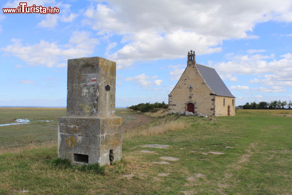 Immagine La piccola chiesa di Sant'Anna vicino a Cancale in Bretagna (Francia).