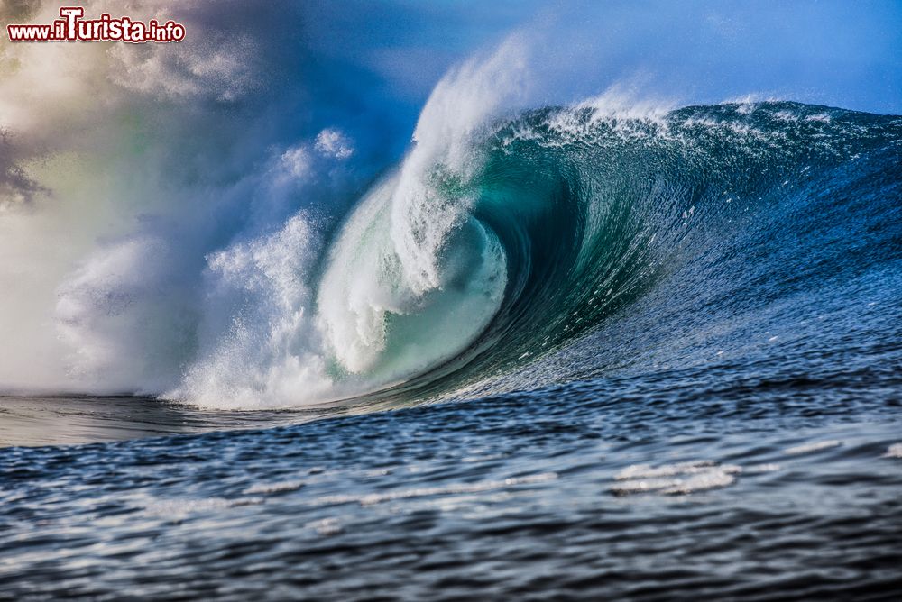 Immagine La Pipeline di Oahu la migliore spiaggia per particare il surf nel mondo