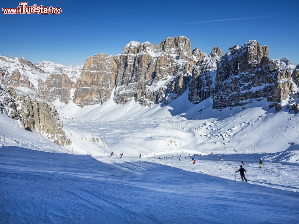 Immagine La pista dell'Armentarola sulle Dolomiti. Siamo non lontano da La VIlla in Val Badia