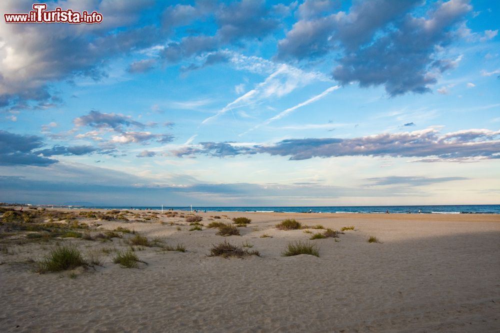 Immagine La Platja del Recati la spiaggia più meridionale di Valencia in Spagna