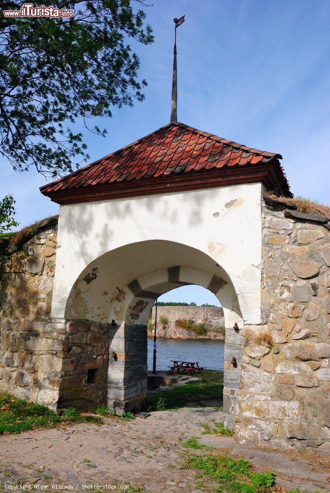 Immagine La porta d'ingresso alla città fortificata di Fredrikstad, Norvegia - © Nigar Alizada / Shutterstock.com