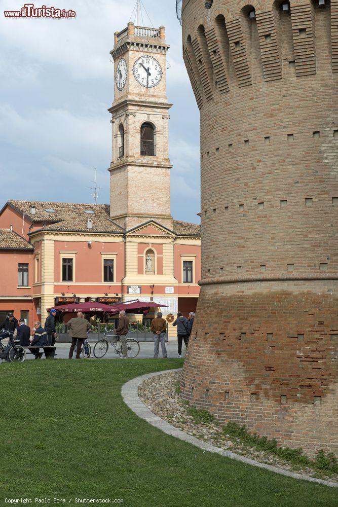Immagine La Rocca Orderlaffa di Forlimpopoli e il Palazzo della Torre in centro - © Paolo Bona / Shutterstock.com