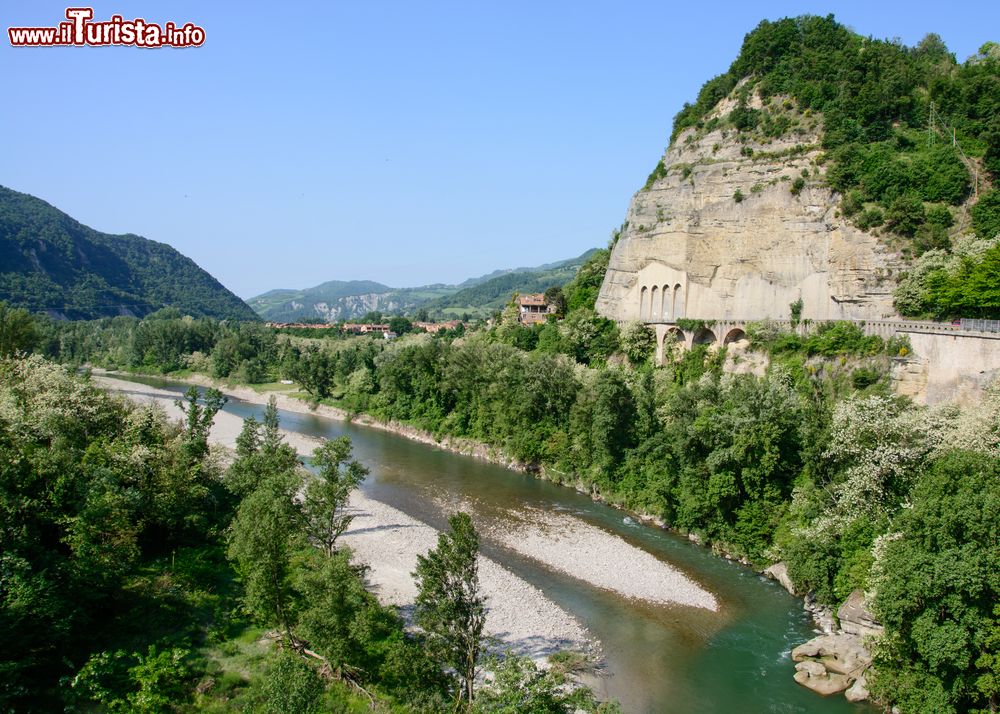 Immagine "La Rupe" di Sasso Marconi, Appennino bolognese, Emilia-Romagna